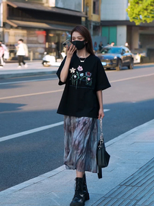 小个子韩版黑色印花T桖套装女2023夏季新款复古高腰半身裙两件套