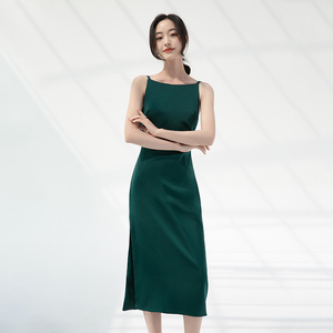 绿色缎面伴娘服小个子夏季2024新款平时可穿高级感法式小众礼服裙