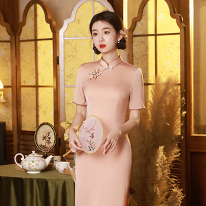 纯色旗袍长款粉色2024年新款高端高级感礼服婚宴国风新中式年轻款