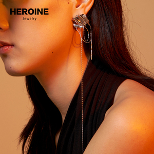 Heroine Express Kink Earrings 设计感不对称银耳环 设计师耳饰