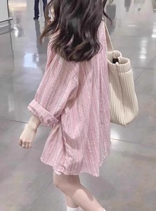 特大码300斤韩版粉色条纹衬衫春秋设计感小众慵懒休闲百搭外套女