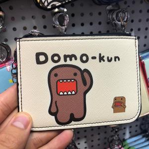 日本可爱卡通动漫周边多摩君多磨DOMO收纳硬币零钱包卡套挂件吊饰
