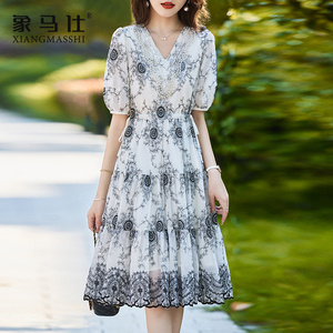 刺绣连衣裙子2024年新款夏季气质女装高级感奢华大牌高端品牌国际