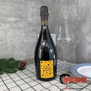 Veuve Clicquot La Grande Dame 草间弥生与凯歌香槟联名限量香槟