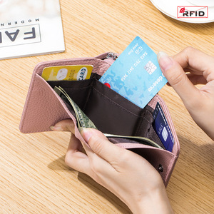 新款真皮日式短款三折迷你RFID钱包女士大容量多功能零钱袋收纳包