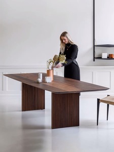 北欧实木餐桌简约家用饭桌书桌长方形原木办公会议桌设计师工作台