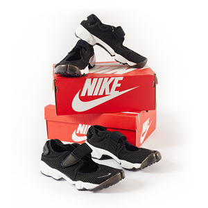 国内现货 NIKE AIR RIFT BR 耐克日本限定网面分趾忍者鞋 运动鞋