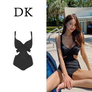 DK韩国新款简约三角连体比基尼钢托小胸聚拢性感显瘦温泉泳衣女