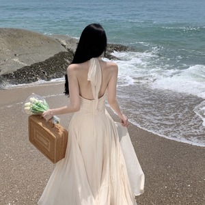 法式性感露背海边度假连衣裙仙女神范超仙夏季气质氛围感沙滩长裙