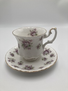 西洋古董名瓷茶具，英国Royal Albert甜蜜紫罗兰咖啡杯茶杯两件套