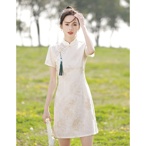 白色旗袍新款2024改良少女夏季短款小个子新式连衣裙年轻高端气质