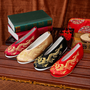 中式婚鞋结婚绣花鞋男士红色古风刺绣新郎敬酒汉服皂靴配秀禾服鞋