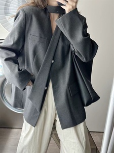 欧洲站2024春秋韩版系宽松大版垫肩廓型设计感V领飘带西装外套女