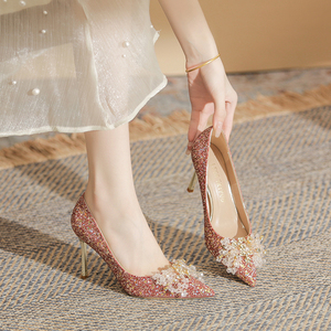 红色婚鞋新娘鞋法式优雅亮片小众高级感婚纱秀禾两穿高跟结婚鞋子