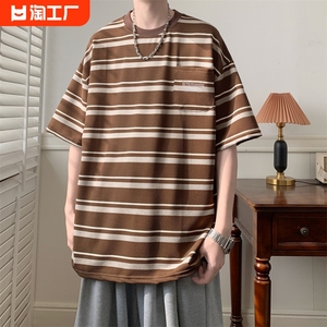 棕色条纹圆领短袖T恤男夏季日系潮牌复古宽松百搭口袋体恤上衣服