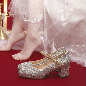 2023年新款婚鞋女水晶亮片超高跟鞋粗跟不累脚小个子防水台新娘鞋