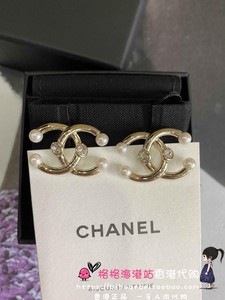 现货 Chanel香奈儿耳环21A新 光面淡金色 金属水钻 珍珠大双C耳钉