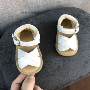 女宝宝凉鞋0-1岁3-6七八-12个月夏季软底防滑鞋子婴儿公主学步鞋