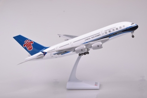 新款底座开关航模飞机模型波音747国航a380南航民航客机拼装玩具