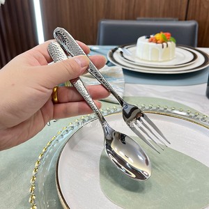 意式304不锈钢锤钻纹理叉子勺子甜品沙拉西餐叉欧式酒店餐厅商用