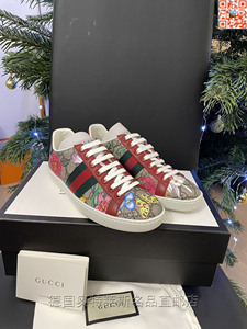 德国代购 Gucci古驰圣诞特价女士帆布花卉红绿尾平底运动鞋板鞋