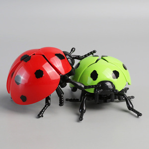发条甲壳虫玩具儿童爬行七星瓢虫男孩宝宝仿真昆虫会爬的虫虫模型