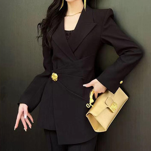 高级感黑色西装套装女秋季收身气质女神范高腰微喇裤职业西服外套