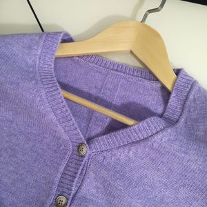 羊毛开衫洋气女带扣子针织衫百搭紫色上衣清仓捡漏