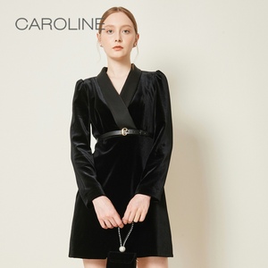 CAROLINE卡洛琳冬季新款法式丝绒V领西装式连衣裙ECRBDC71