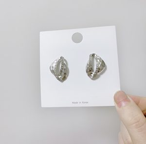 韩国饰品代购正品东大门蜂巢哑光金属镶钻菱形交错切割面耳钉耳环