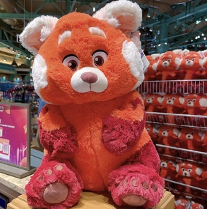 迪士尼正版剪标 青春变形记小美红熊猫公仔抱枕布娃娃生日礼物