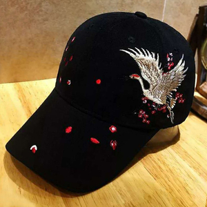 女式刺绣太阳帽子女款2024新款鸭舌帽带钻镶钻遮阳帽秋冬季棒球帽