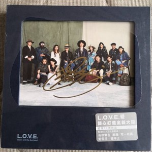 现货陈奕迅亲笔签名LOVE专辑 陈奕迅 LOVE CD+写真歌词卡 内地版