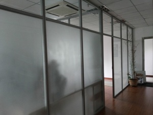 上海办公家具高隔断隔板铝合金制高屏风房间玻璃隔墙厂房高隔间