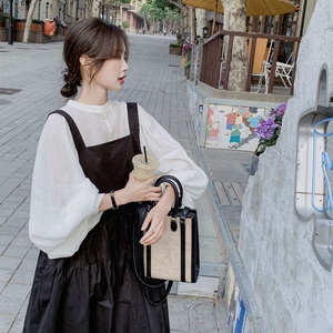 韩国东大门白色灯笼泡泡袖上衣黑色背带裙宽松大码孕妇裙两件套装