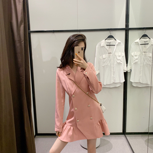 秋装2019年新款流行女装裙子粉色外套半身裙套装…