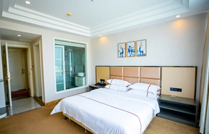 泰豪枫叶酒店（开平慕沙店）标准大床房