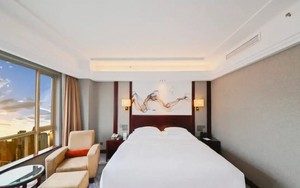 宁波凯洲皇冠假日酒店高级大床房