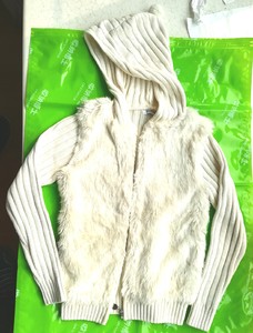 巴拉巴拉 女童 皮草白色毛衣连帽毛衣外套厚实保暖巴拉巴拉的，