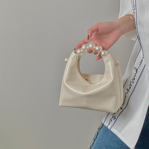 小众设计感珍珠手提包包女2024新款高级感链条斜挎包小清新饺子包