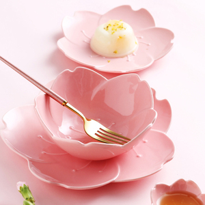 奇形碟子樱花陶瓷碗点心盘水果盘甜品碗创意粉色早餐碗菜盘蛋糕盘