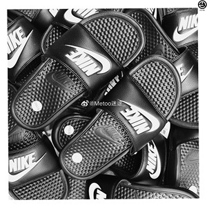 Nike Benassi 男女黑白粉字母绑带运动拖鞋 343880 819717 343881