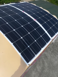90w 可弯曲太阳能电池板给12V电瓶充电冰箱太阳能汽车用发电系统