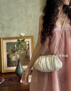 2023新款珍珠潮流夏季旗袍复古小众设计轻便手提腋下斜挎女生包包