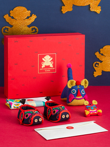 王的手创新生儿礼盒婴儿用品套装初生满月纪念周岁礼物宝宝中国