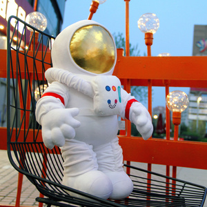 毛绒玩具创意太空服宇航员玩偶公仔火箭飞船男生抱枕儿童生日礼物