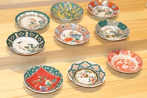 日式创意陶瓷餐具小吃碟调味碟酱油碟陶瓷碟子日本料理餐具碟圆形