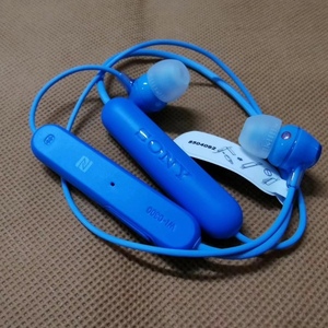 WI-C300无线蓝牙耳机挂脖式手机线控通话入耳式hifi