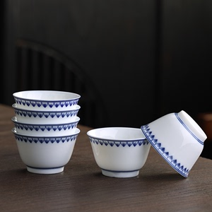 六个装功夫茶具小杯景德镇陶瓷茶杯青花瓷品茗杯子莲花白瓷主人杯