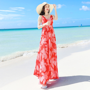 沙滩裙吊带露背雪纺大摆设计V领长裙高腰显瘦泰国海边度假连衣裙